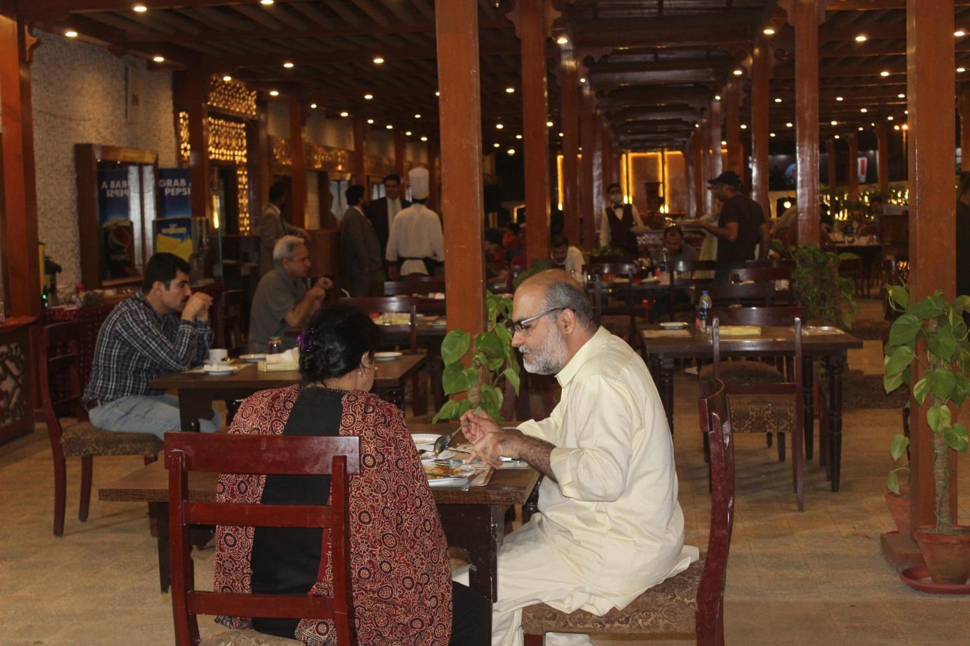 Mehran Hotel Karachi Ngoại thất bức ảnh
