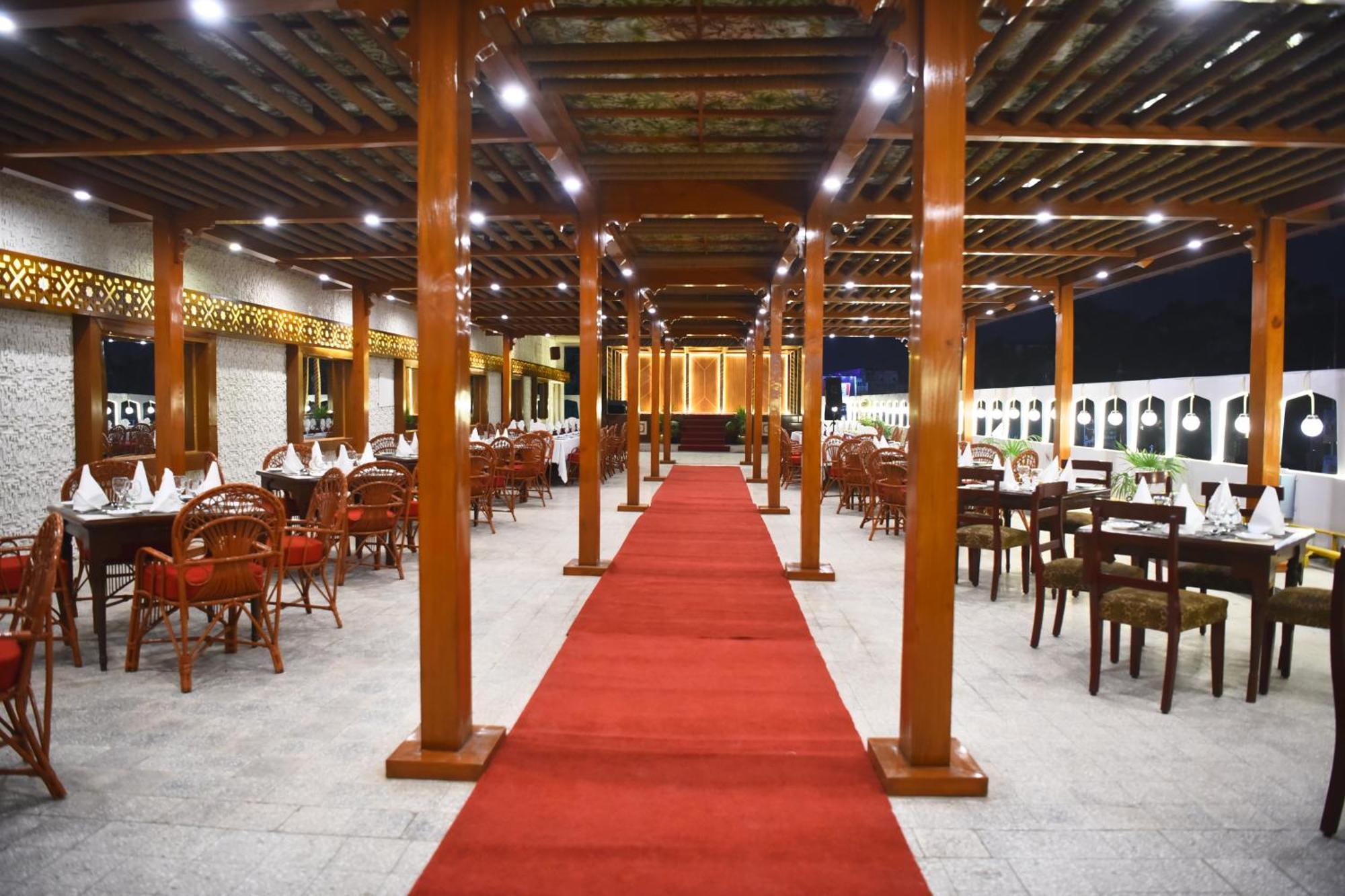 Mehran Hotel Karachi Ngoại thất bức ảnh